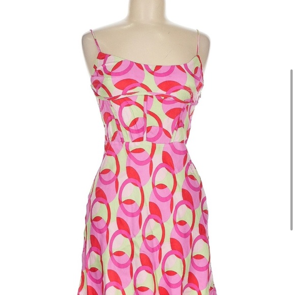 Zara Vibrant Pink Patterned Dress NWT - Picture 3 of 4